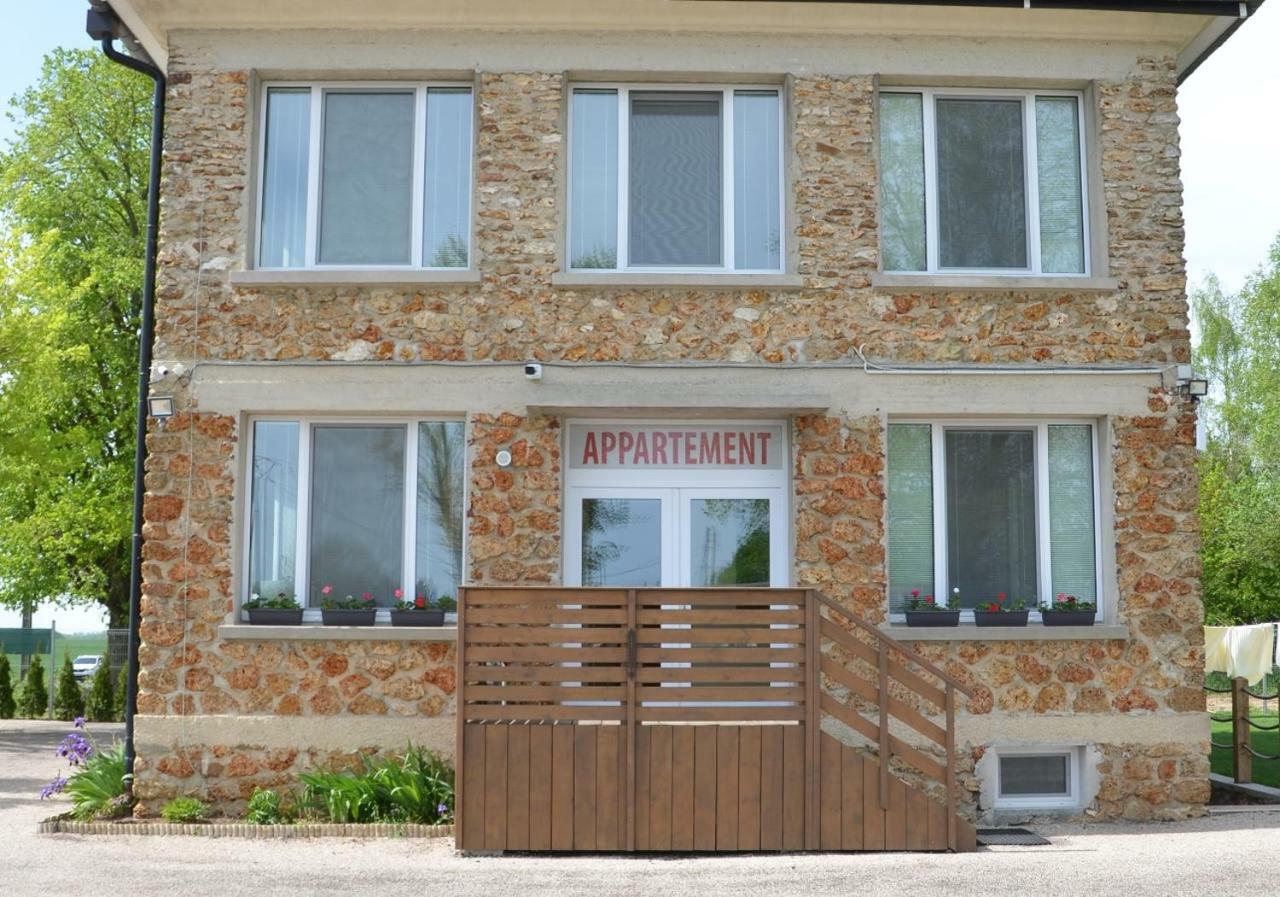 Country House Reem Pommeuse Exterior photo